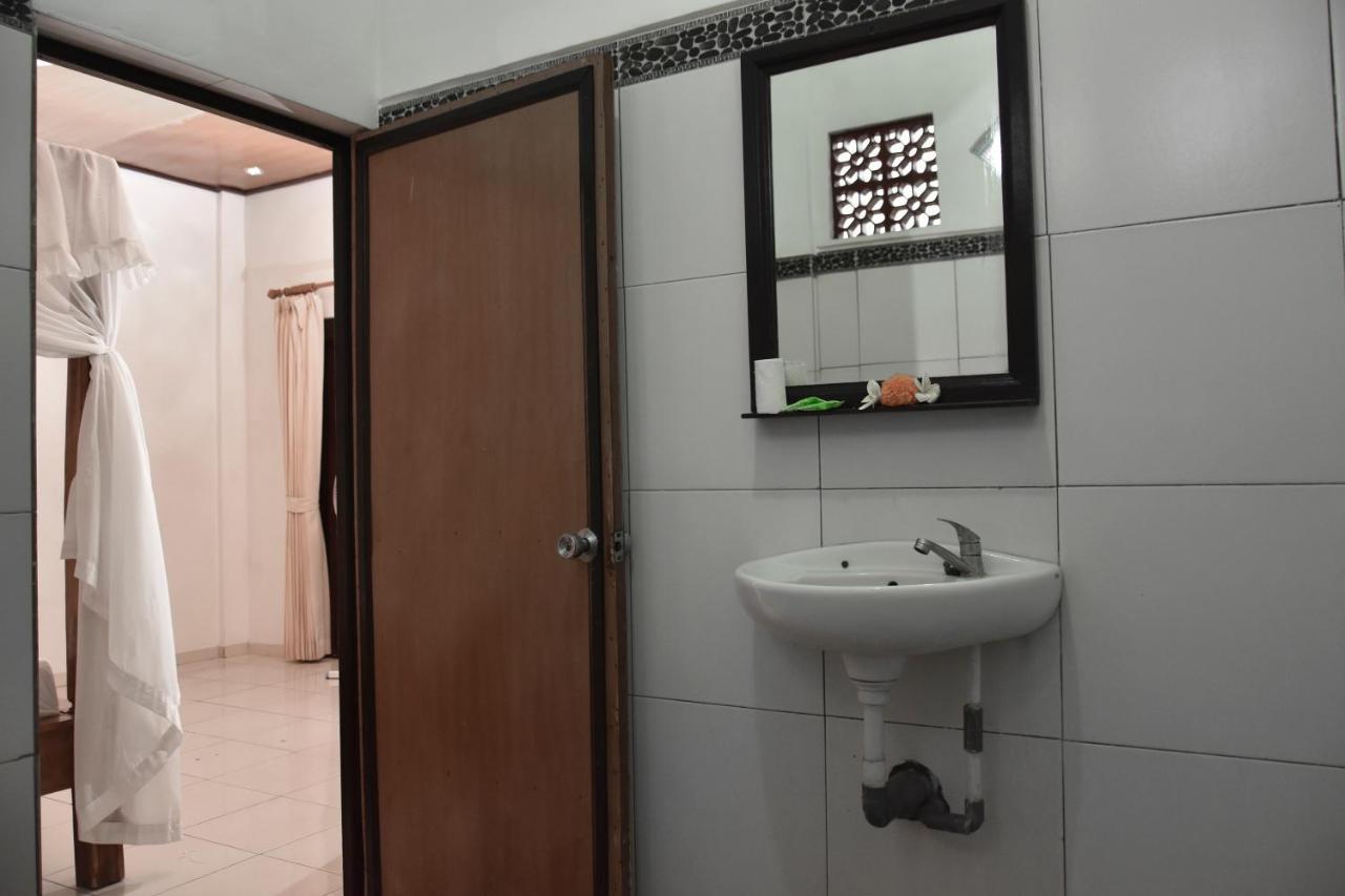 Warung Ombak Homestay Amed Buitenkant foto